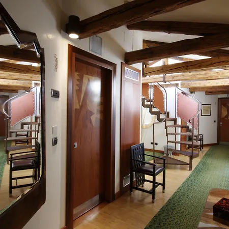 호텔 카 피사니